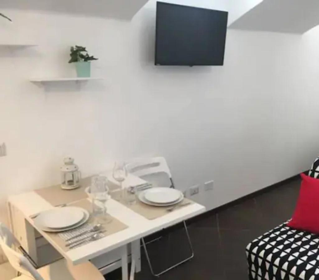Romantica Mansarda 15 Min Dal Centro - Lome 844 Mediolan Zewnętrze zdjęcie