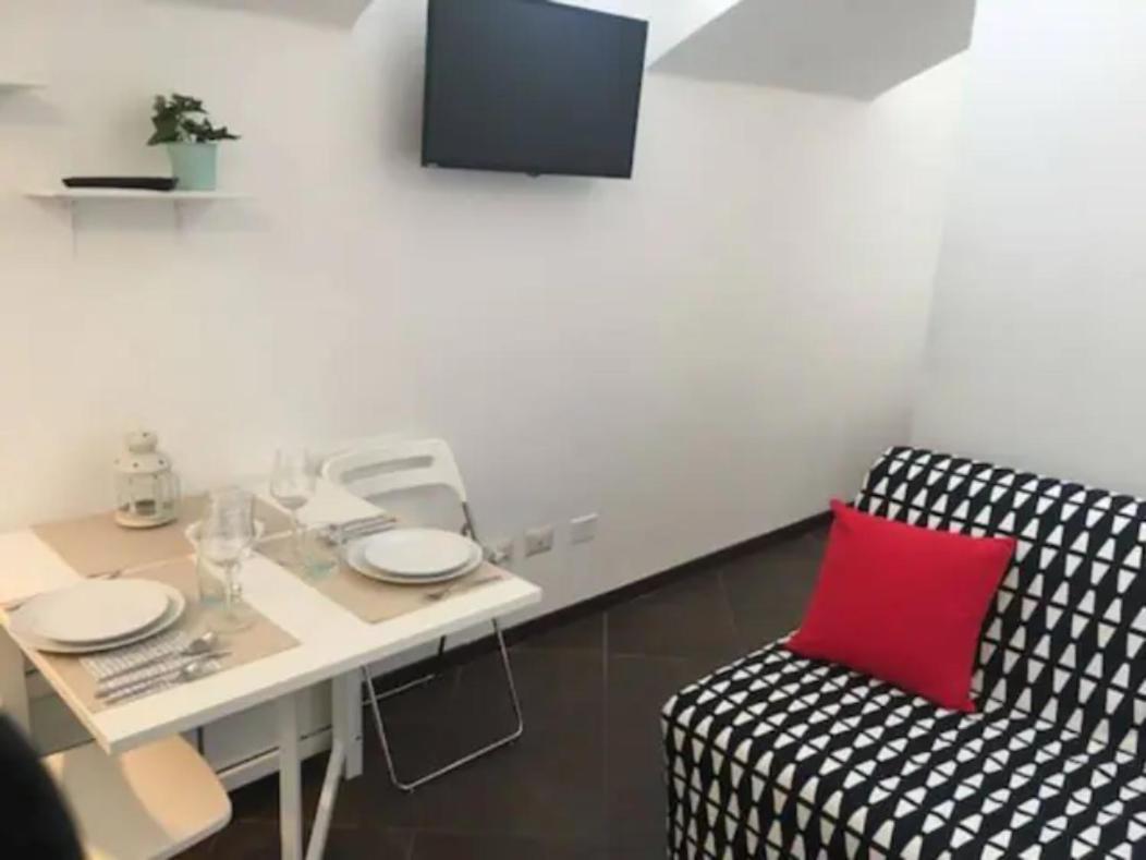 Romantica Mansarda 15 Min Dal Centro - Lome 844 Mediolan Zewnętrze zdjęcie